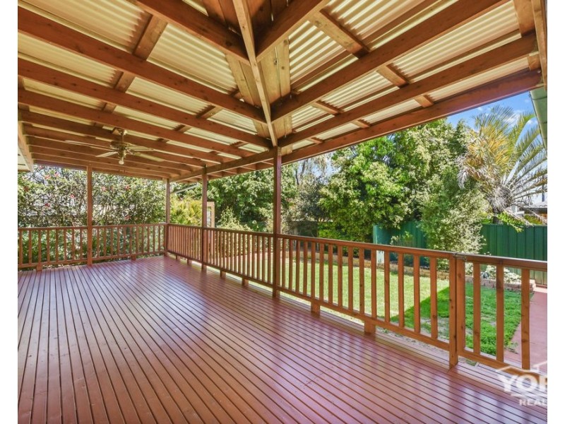 8 Girrawheen Street, Rangeville QLD 4350