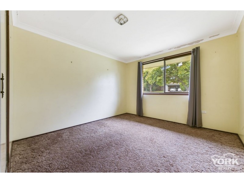 Centenary Heights QLD 4350