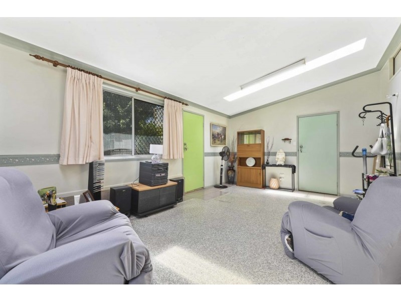18 Dwyer Street, Harlaxton QLD 4350