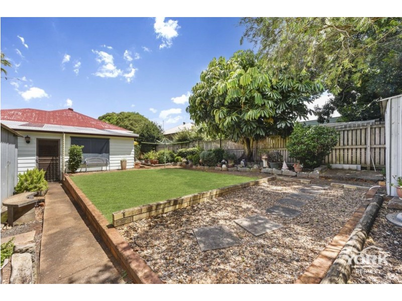 18 Dwyer Street, Harlaxton QLD 4350