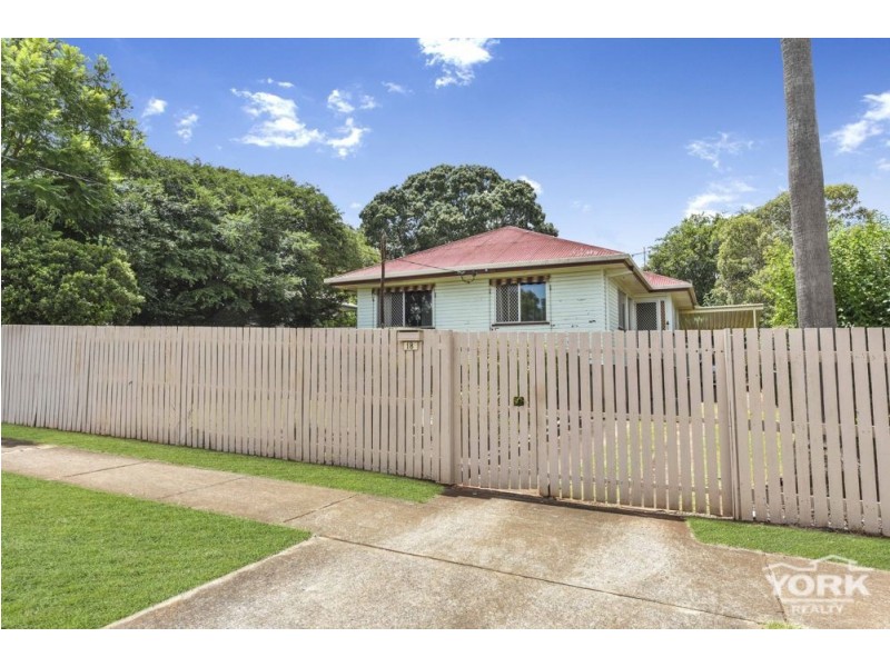 18 Dwyer Street, Harlaxton QLD 4350