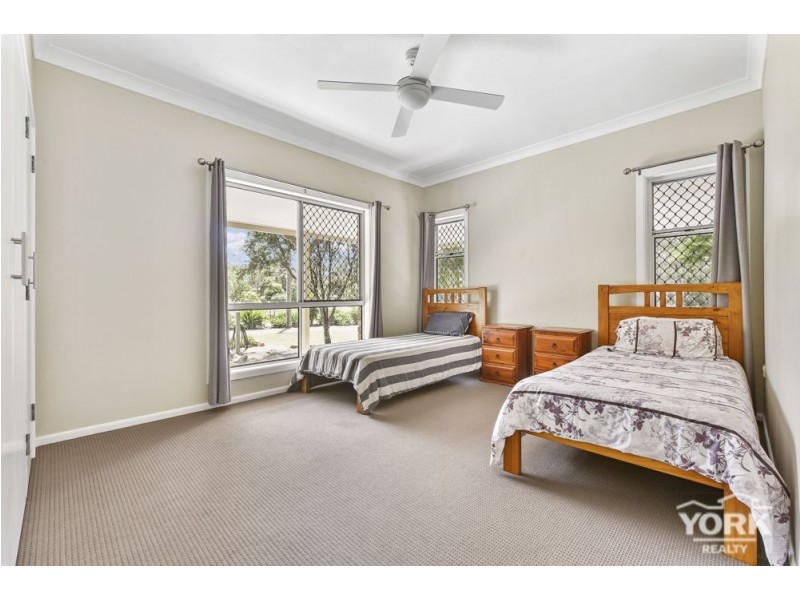 Withcott QLD 4352