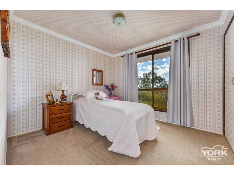 26 Linora Drive, Gowrie Mountain QLD 4350