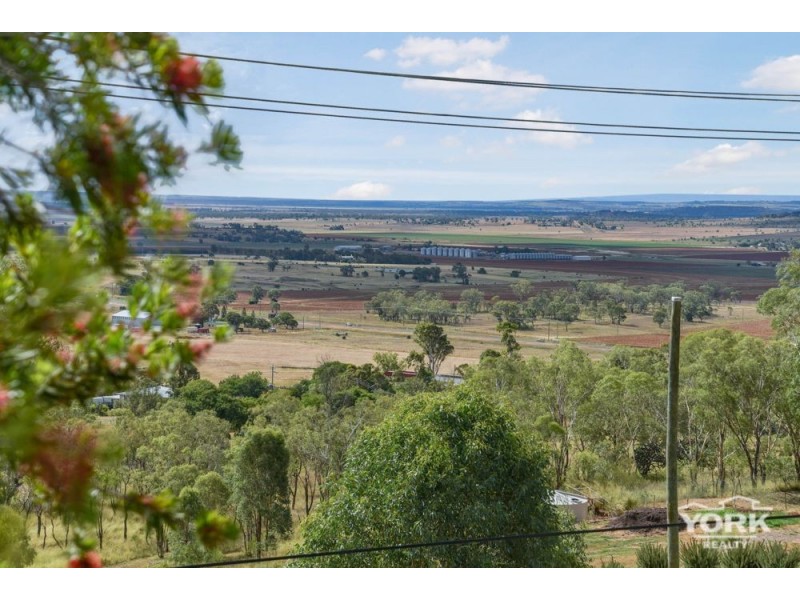 26 Linora Drive, Gowrie Mountain QLD 4350