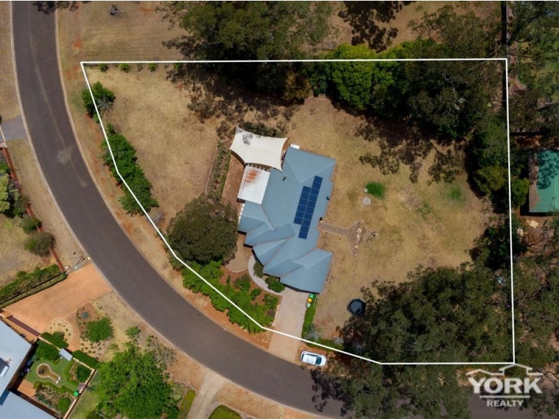 4 Diosma Drive, Highfields QLD 4352