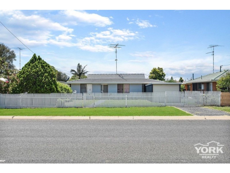 458 Greenwattle Street, Wilsonton QLD 4350