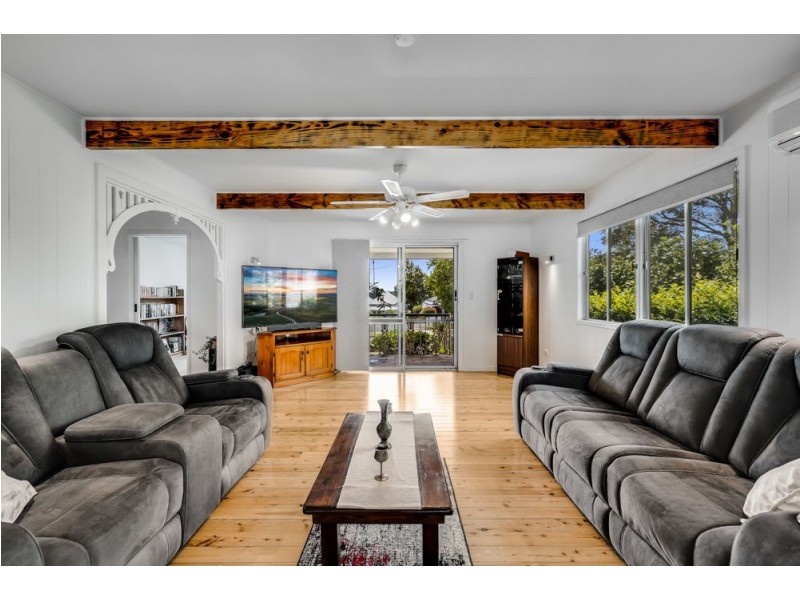 Centenary Heights QLD 4350