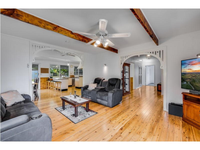 Centenary Heights QLD 4350