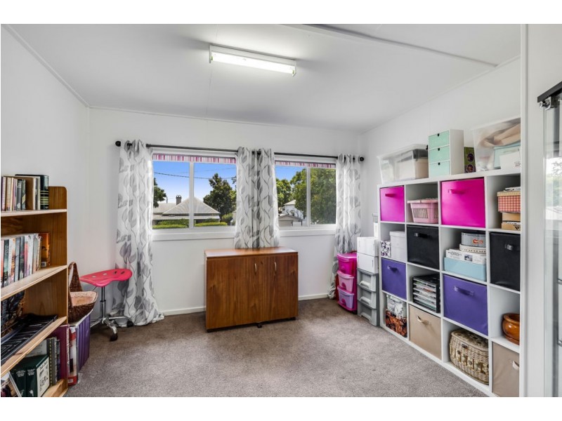 Centenary Heights QLD 4350