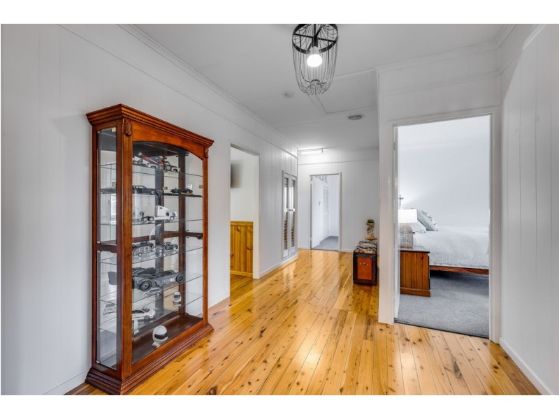 Centenary Heights QLD 4350