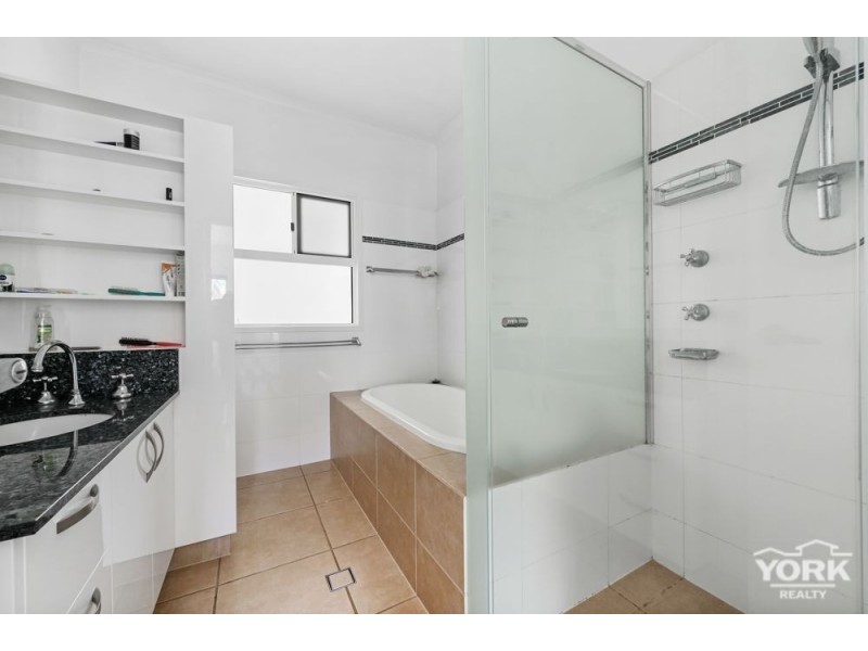 97a Taylor Street, Newtown QLD 4350