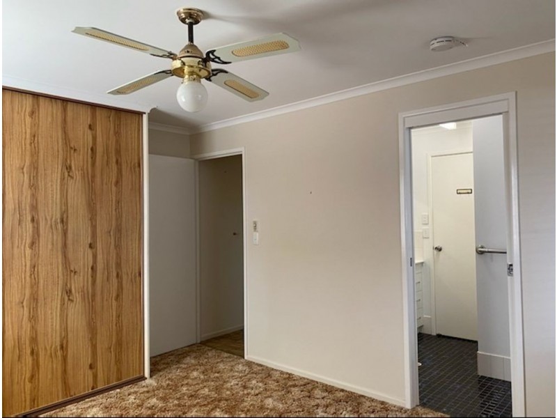 1/2 Dunemann Street, Kearneys Spring QLD 4350