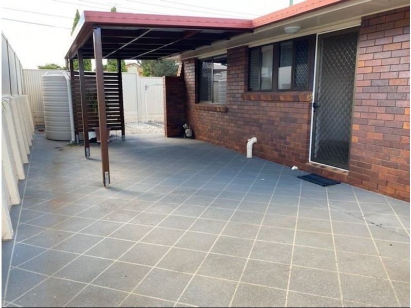 1/2 Dunemann Street, Kearneys Spring QLD 4350