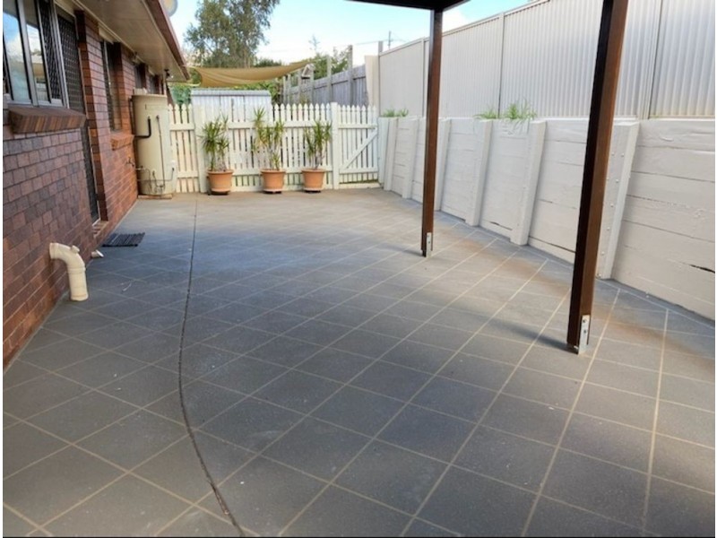 1/2 Dunemann Street, Kearneys Spring QLD 4350