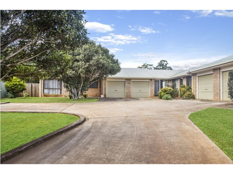3/4 Hamilton Street, Newtown QLD 4350
