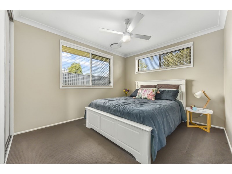 3/4 Hamilton Street, Newtown QLD 4350