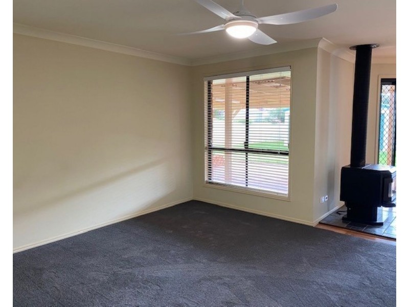 4 Mather Street, Highfields QLD 4352