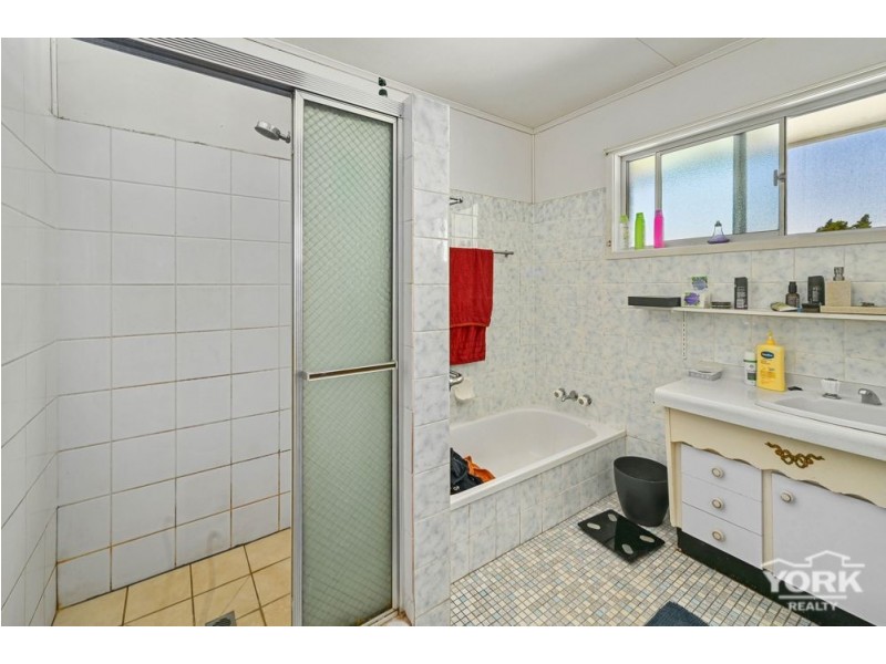 Centenary Heights QLD 4350