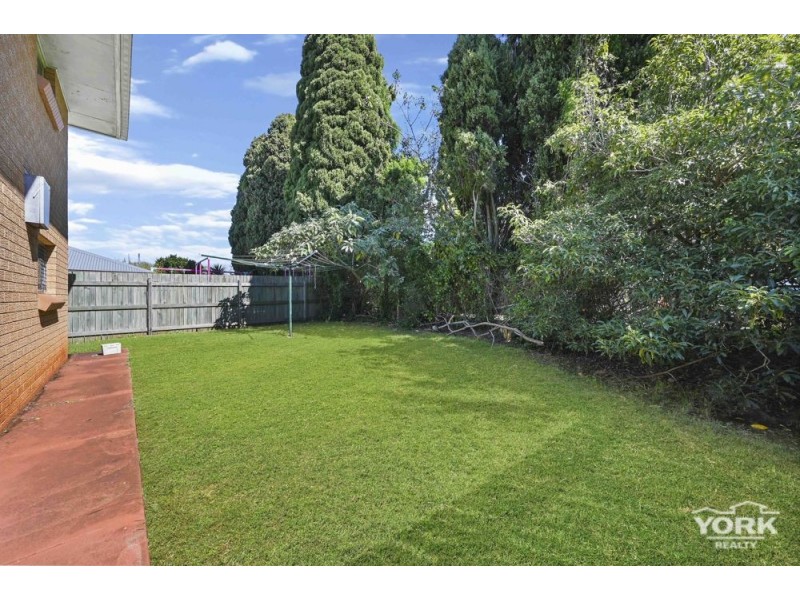 Centenary Heights QLD 4350
