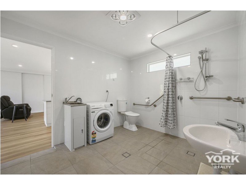 74 Goombungee Meringandan Road, Meringandan West QLD 4352