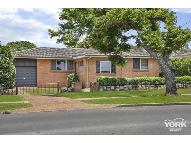Centenary Heights QLD 4350