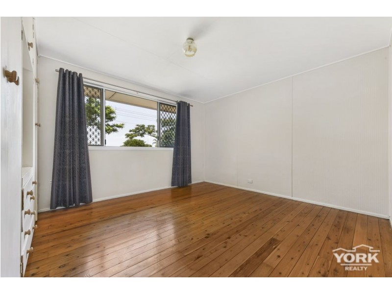 Centenary Heights QLD 4350