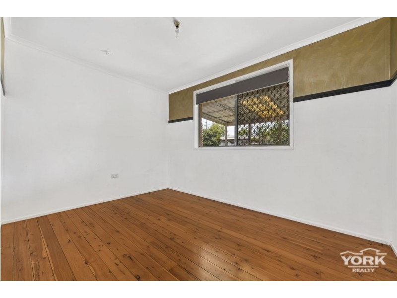 Centenary Heights QLD 4350