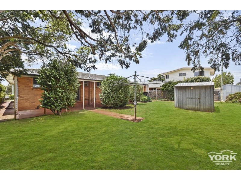 Centenary Heights QLD 4350