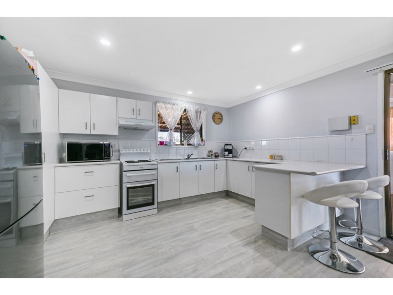 402 Stenner Street, Kearneys Spring QLD 4350