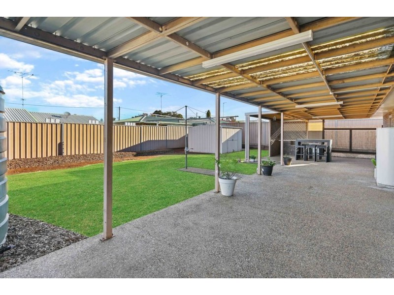 402 Stenner Street, Kearneys Spring QLD 4350
