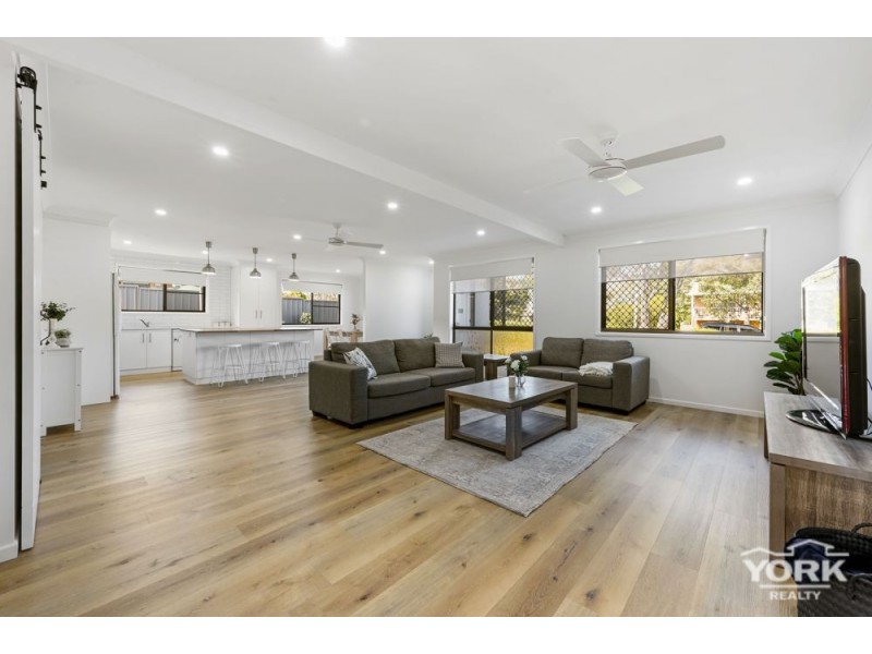 Centenary Heights QLD 4350