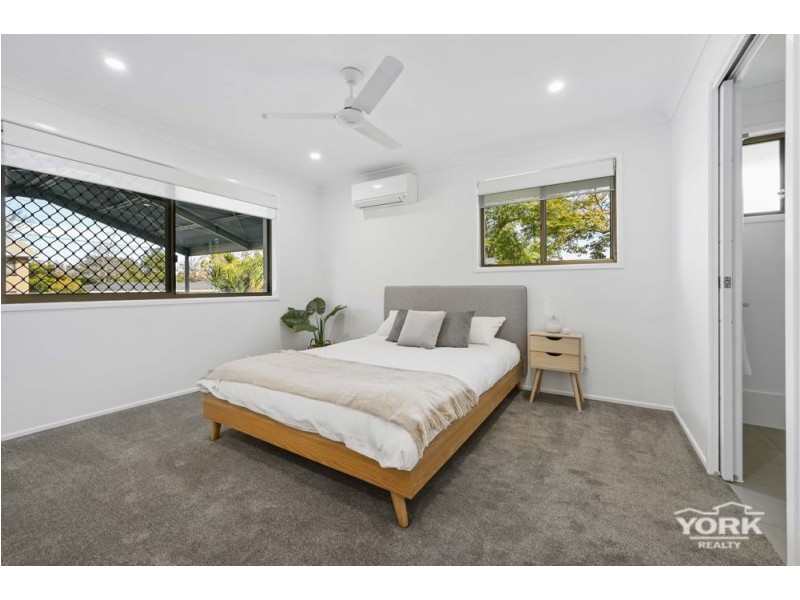 Centenary Heights QLD 4350
