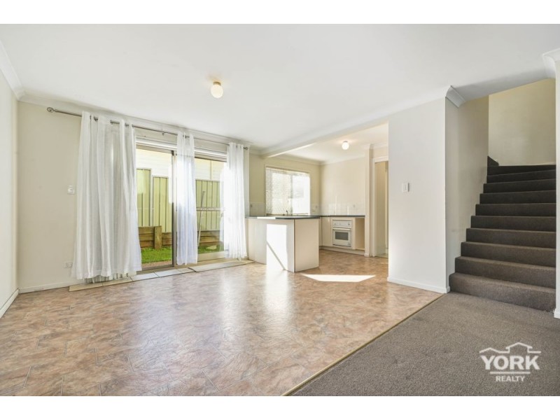 Kearneys Spring QLD 4350