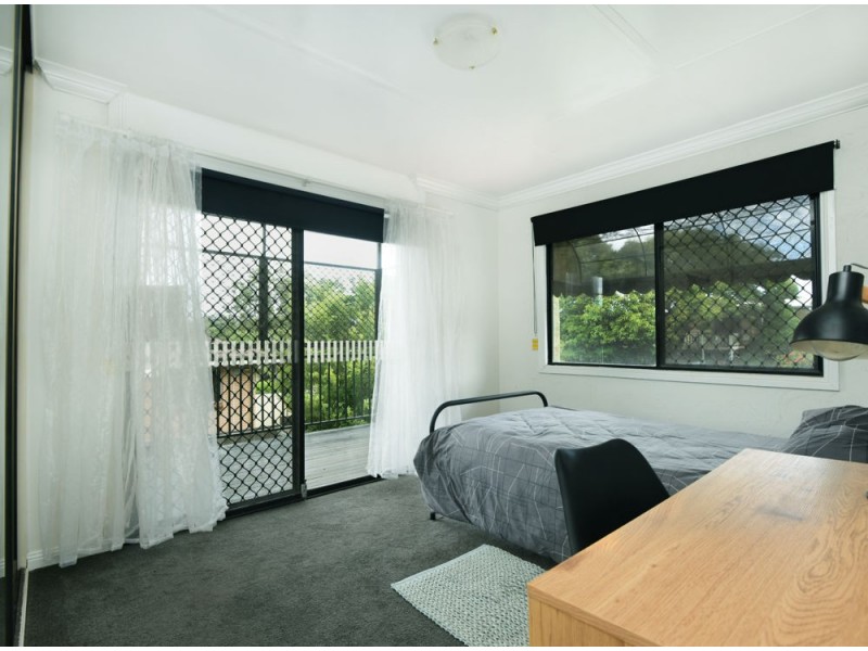 Centenary Heights QLD 4350