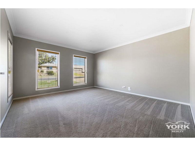 Middle Ridge QLD 4350