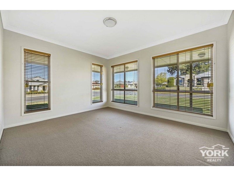 Middle Ridge QLD 4350