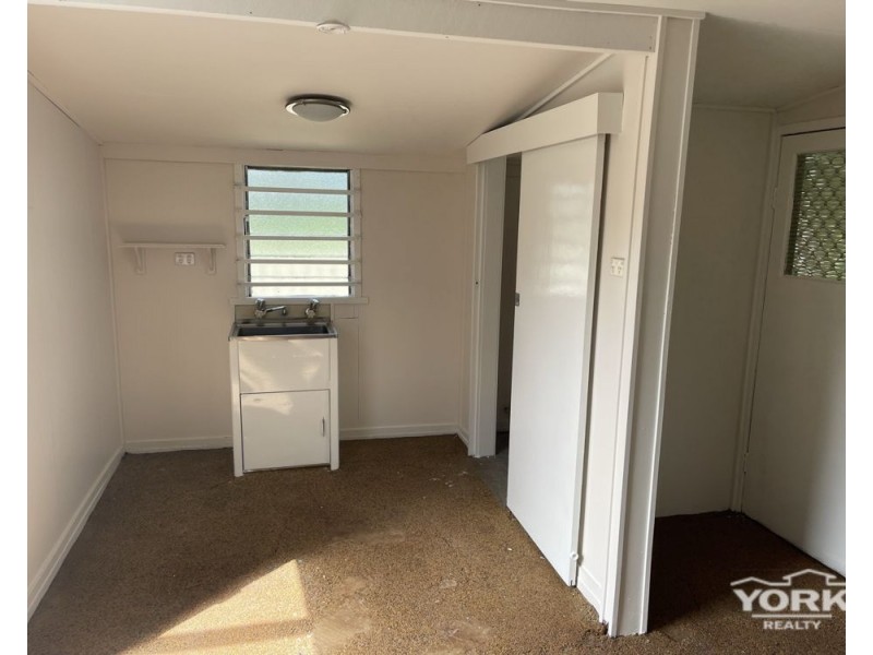 22 Ruthven Street, Harlaxton QLD 4350