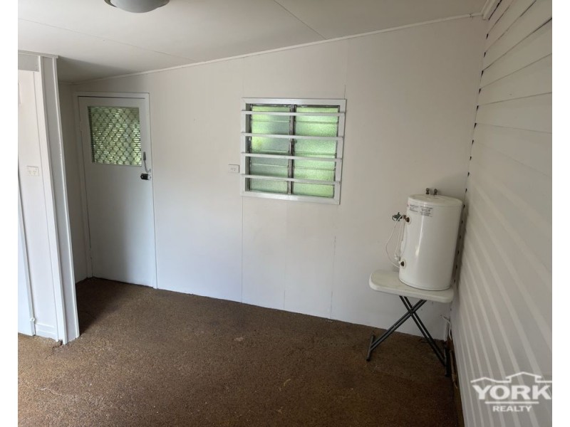 22 Ruthven Street, Harlaxton QLD 4350