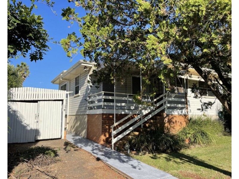 22 Ruthven Street, Harlaxton QLD 4350
