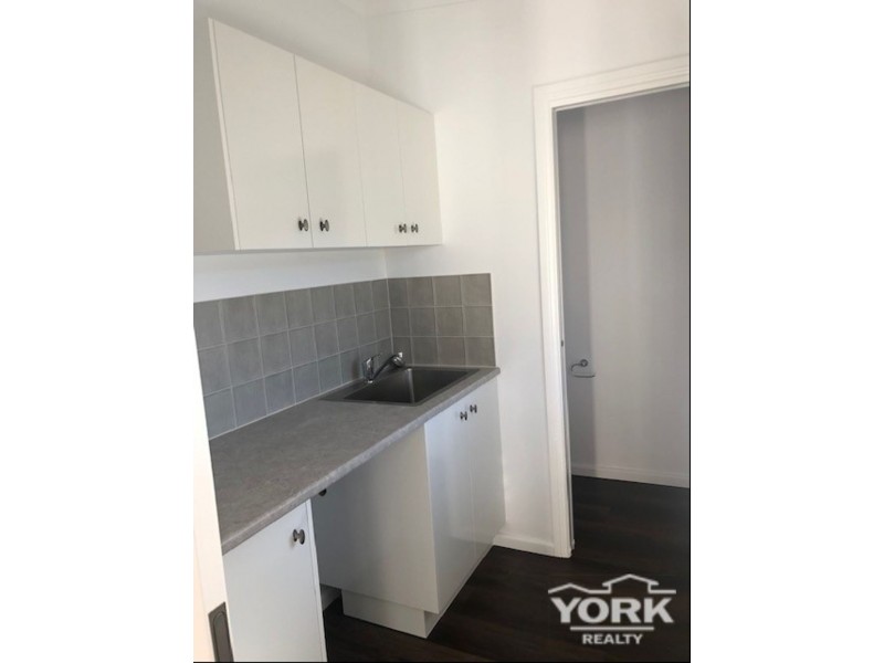 8 Sir Street, North Toowoomba QLD 4350