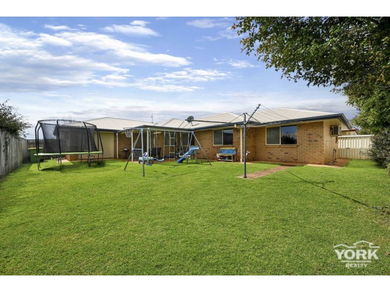 Middle Ridge QLD 4350