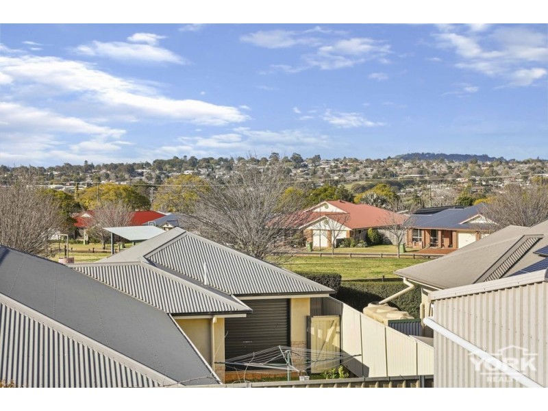 Darling Heights QLD 4350