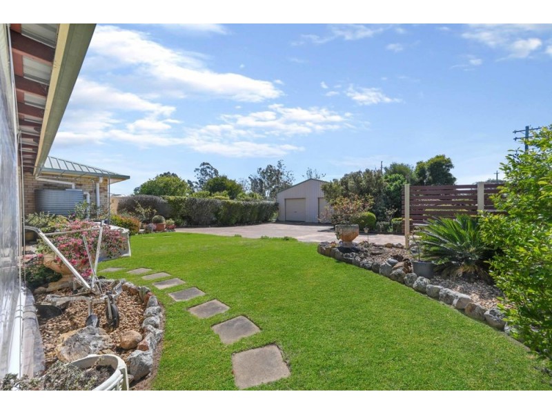 22 Charles Street, Crows Nest QLD 4355