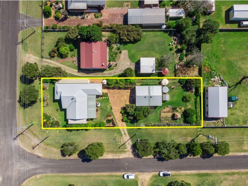 22 Charles Street, Crows Nest QLD 4355