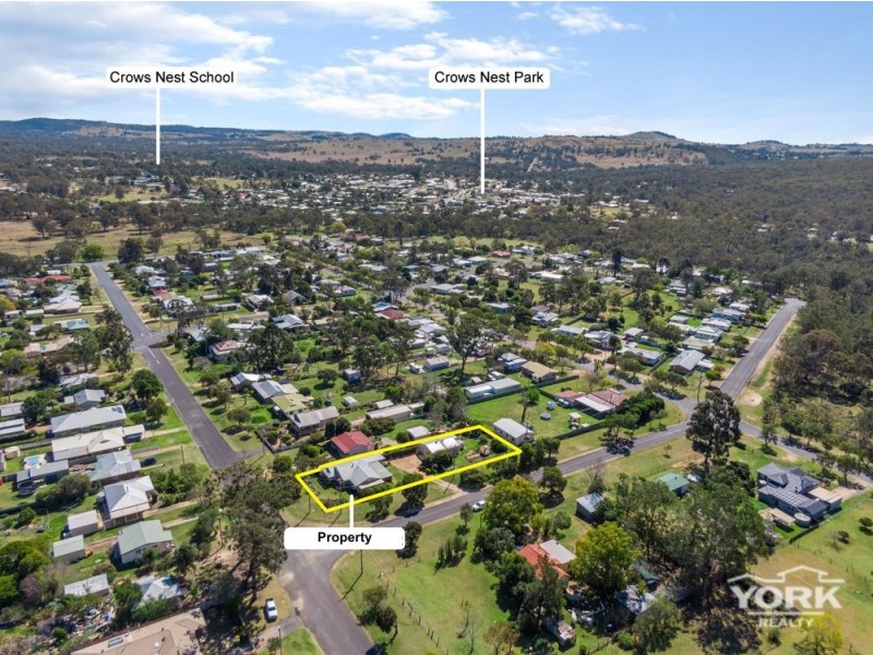 22 Charles Street, Crows Nest QLD 4355