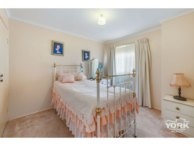 22 Charles Street, Crows Nest QLD 4355
