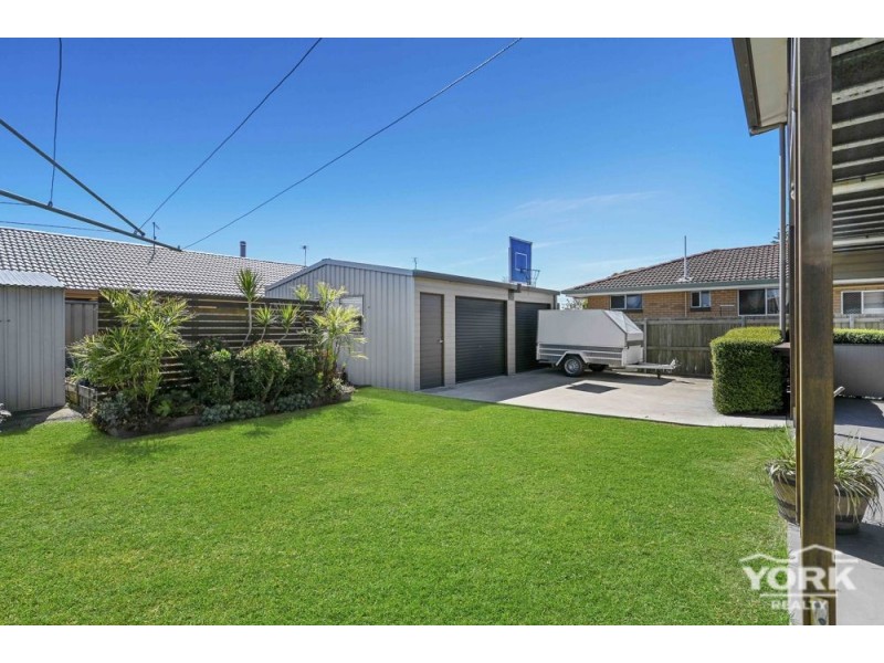 7 Beh Street, Harristown QLD 4350