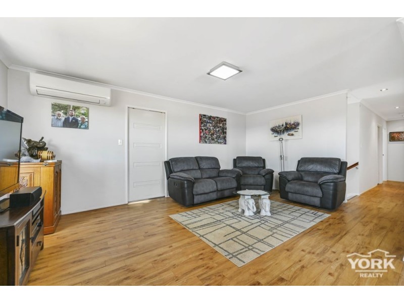 7 Beh Street, Harristown QLD 4350