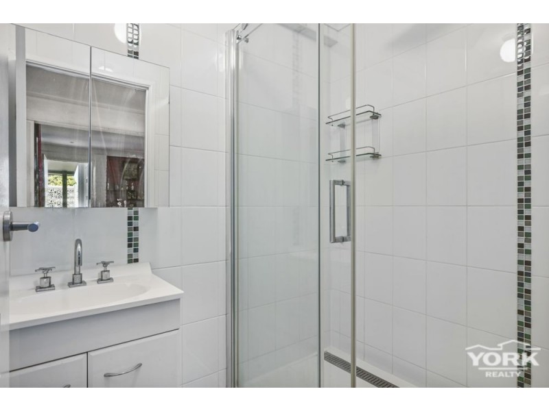 7 Beh Street, Harristown QLD 4350