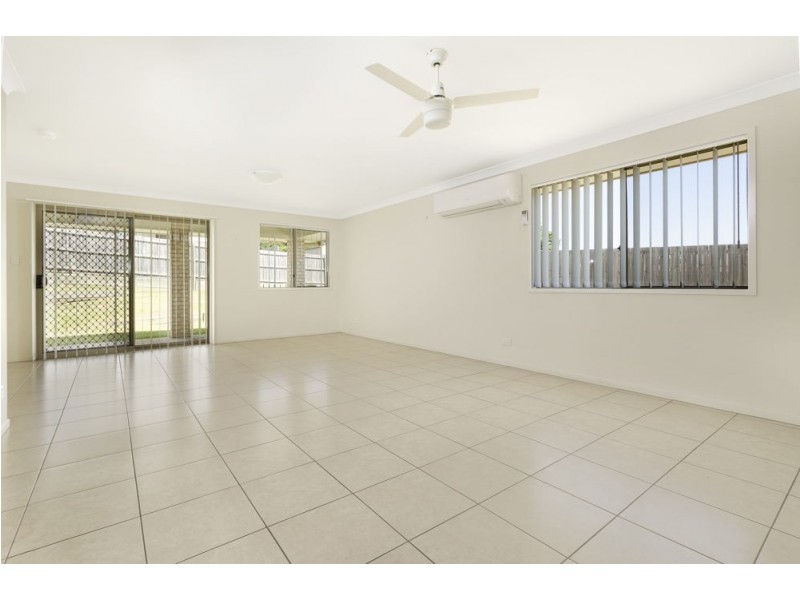 23 Sharon Drive, Rosenthal Heights QLD 4370